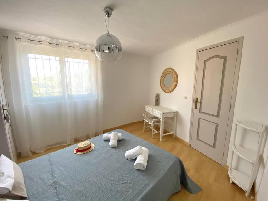 A Louer Haut De Villa 4 Pieces A Sainte-Maxime Golfe De St-Tropez Екстериор снимка