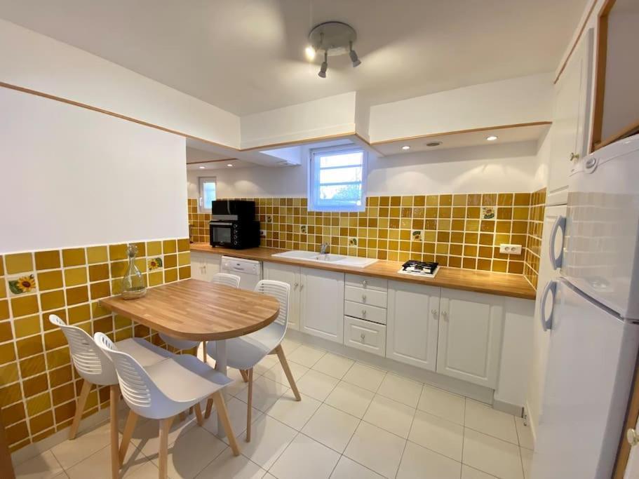A Louer Haut De Villa 4 Pieces A Sainte-Maxime Golfe De St-Tropez Екстериор снимка
